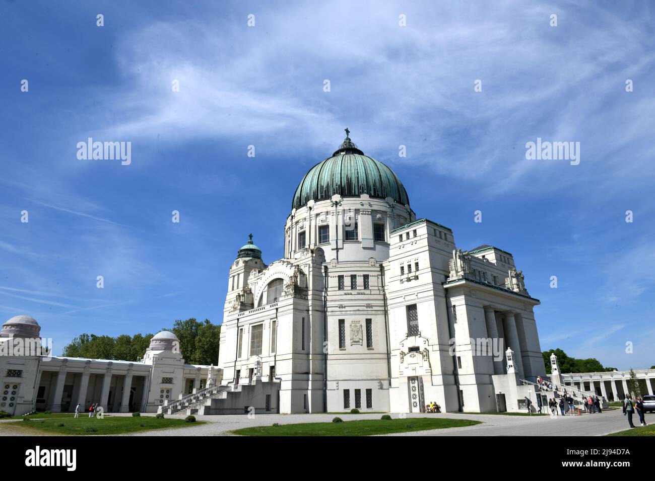 Friedhofskirche zum heiligen Karl Borromäus auf dem Zentralfriedhof à Wien, Österreich, Europa - Cimetière Eglise Saint Charles Borromeo au CEN Banque D'Images