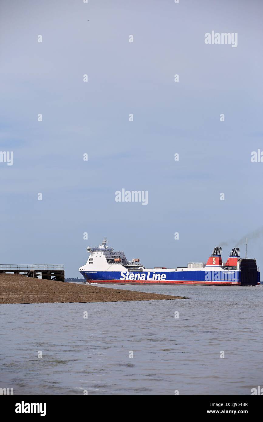 RO-RO (Roll On - Roll Off) navire de cargaison Stena Forerunner quittant le port de Harwich Essex Royaume-Uni Banque D'Images