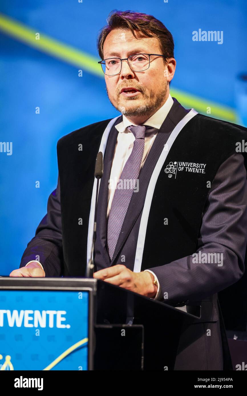 2022-05-20 16:29:49 ENSCHEDE - Prince Constantijn pendant son discours après avoir reçu un doctorat honorifique à l'Université de Twente, qui célèbre son anniversaire de 60th. ANP VINCENT JANNINK pays-bas sortie - belgique sortie Banque D'Images