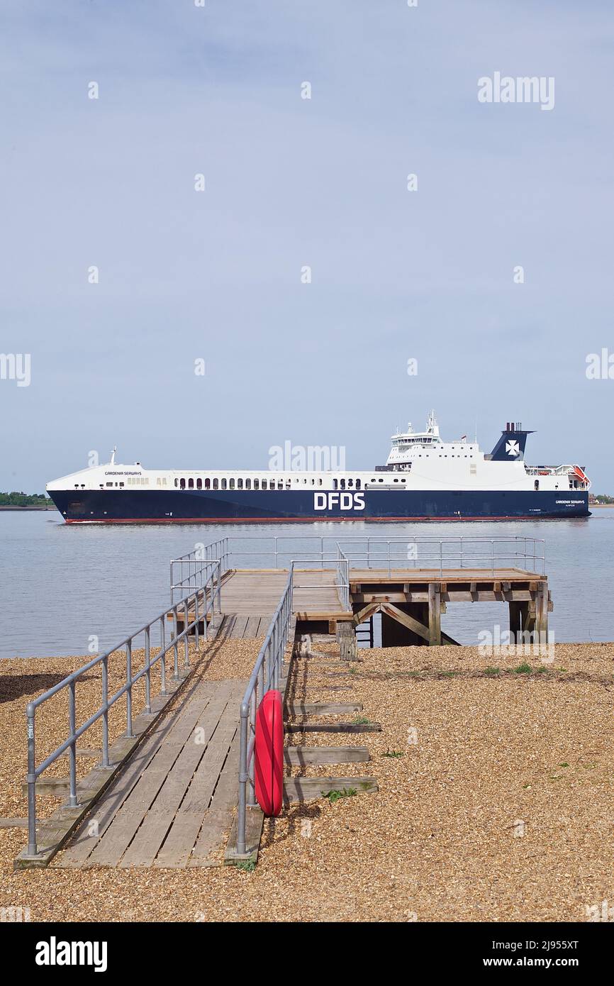 RO-RO (Roll On - Roll Off) cargo Gardenia Seaways quittant le port de Felixstowe, Suffolk, Royaume-Uni. Banque D'Images