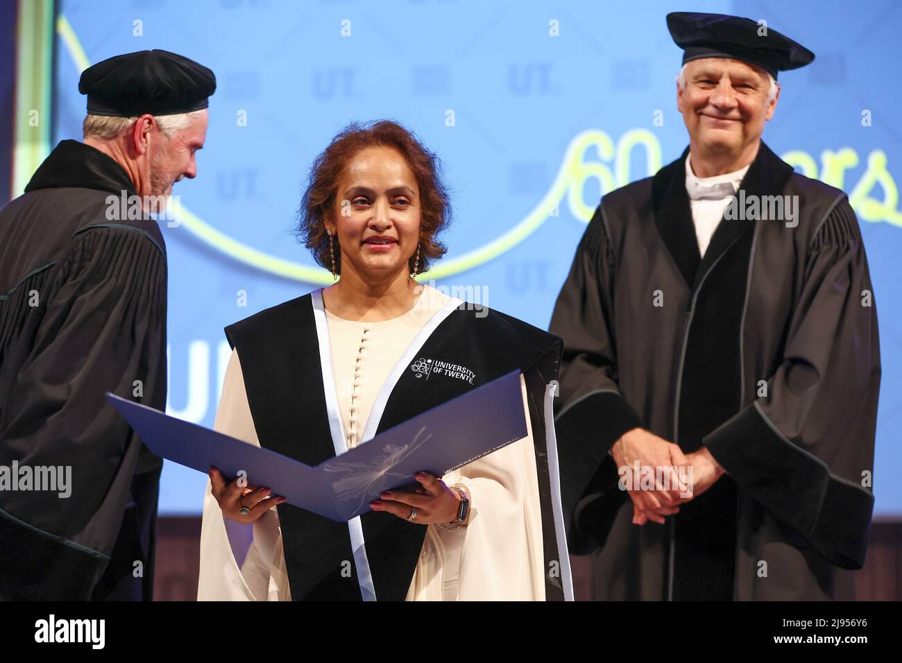 2022-05-20 16:16:27 ENSCHEDE - Jaya Baloo reçoit un doctorat honorifique de l'Université de Twente, qui célèbre son anniversaire de 60th. ANP VINCENT JANNINK pays-bas sortie - belgique sortie Banque D'Images