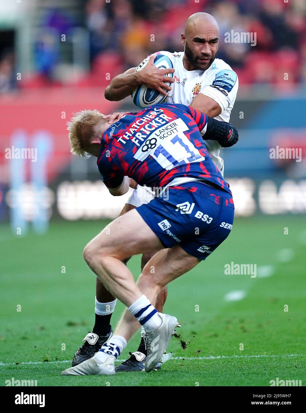 Olly Woodburn, chef de l'Exeter (à droite), est attaqué par Toby Fricker de Bristol Bears lors du match de Premiership de Gallagher à Ashton Gate, Bristol. Date de la photo: Vendredi 20 mai 2022. Banque D'Images