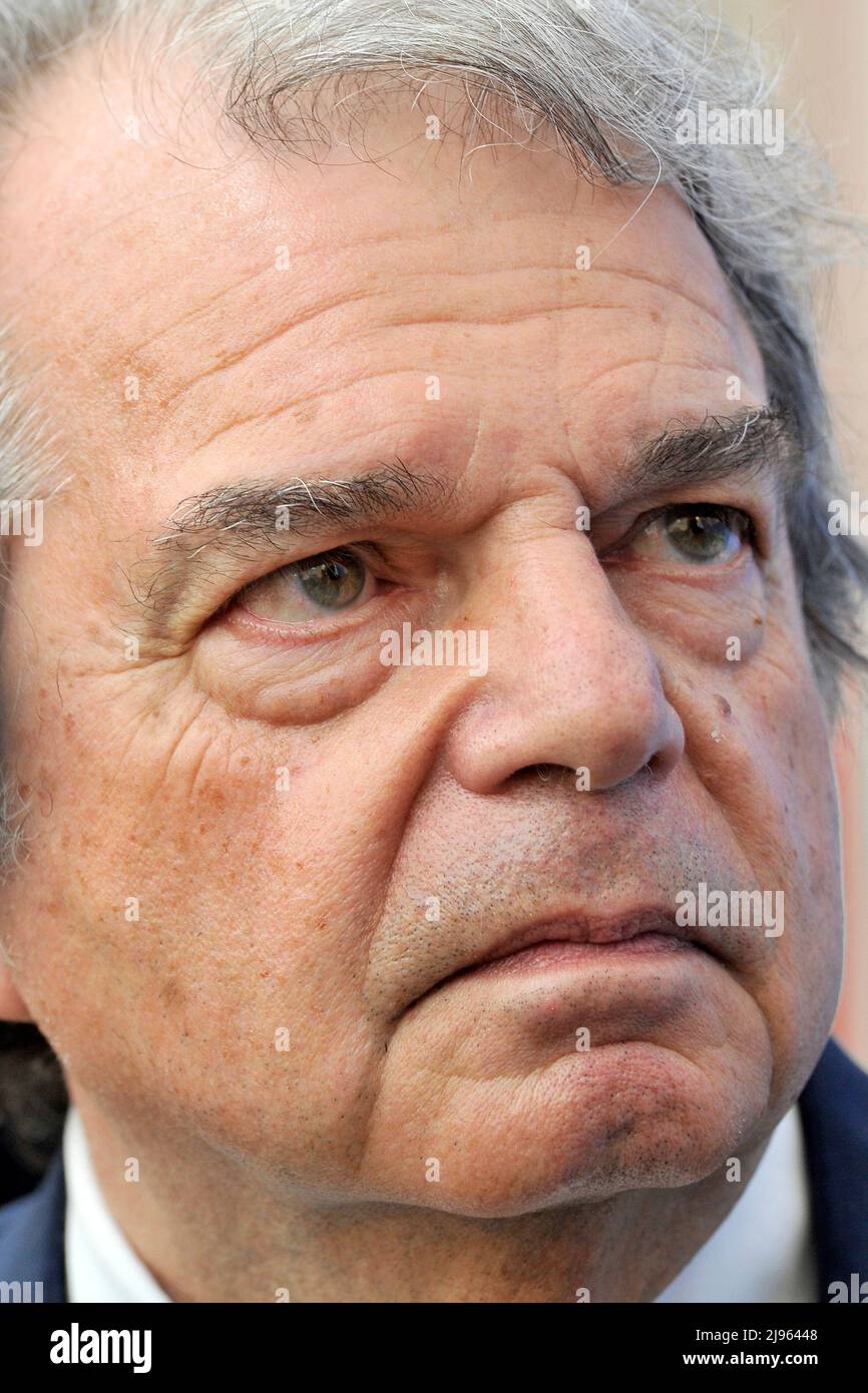 Naples, Italie. 20th mai 2022. Renato Brunetta Ministre de l'Administration publique de la République italienne, lors de la manifestation de Forza Italia "l'Italie de l'avenir, la force unifiante" qui s'est tenue au Palacongressi de la Mostra d'Oltremare à Naples. Naples, Italie, 0 mai 2022. (Photo par Vincenzo Izzo/Sipa USA) crédit: SIPA USA/Alay Live News Banque D'Images