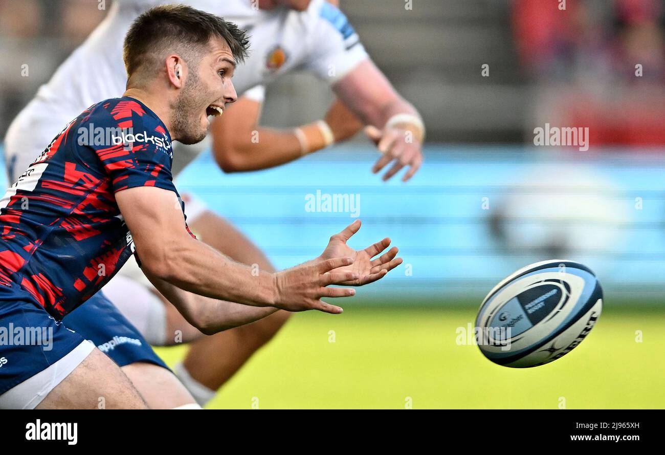 Bristol, Royaume-Uni. 20th mai 2022. Rugby, premier ministre. Bristol porte les V Exeter Chiefs. Stade Ashton Gate. Bristol. Harry Randall (Bristol Bears) passe pendant les Bristol Bears V Exeter Chiefs. Match de rugby Gallagher Premiership. Credit: Sport en images/Alamy Live News Banque D'Images