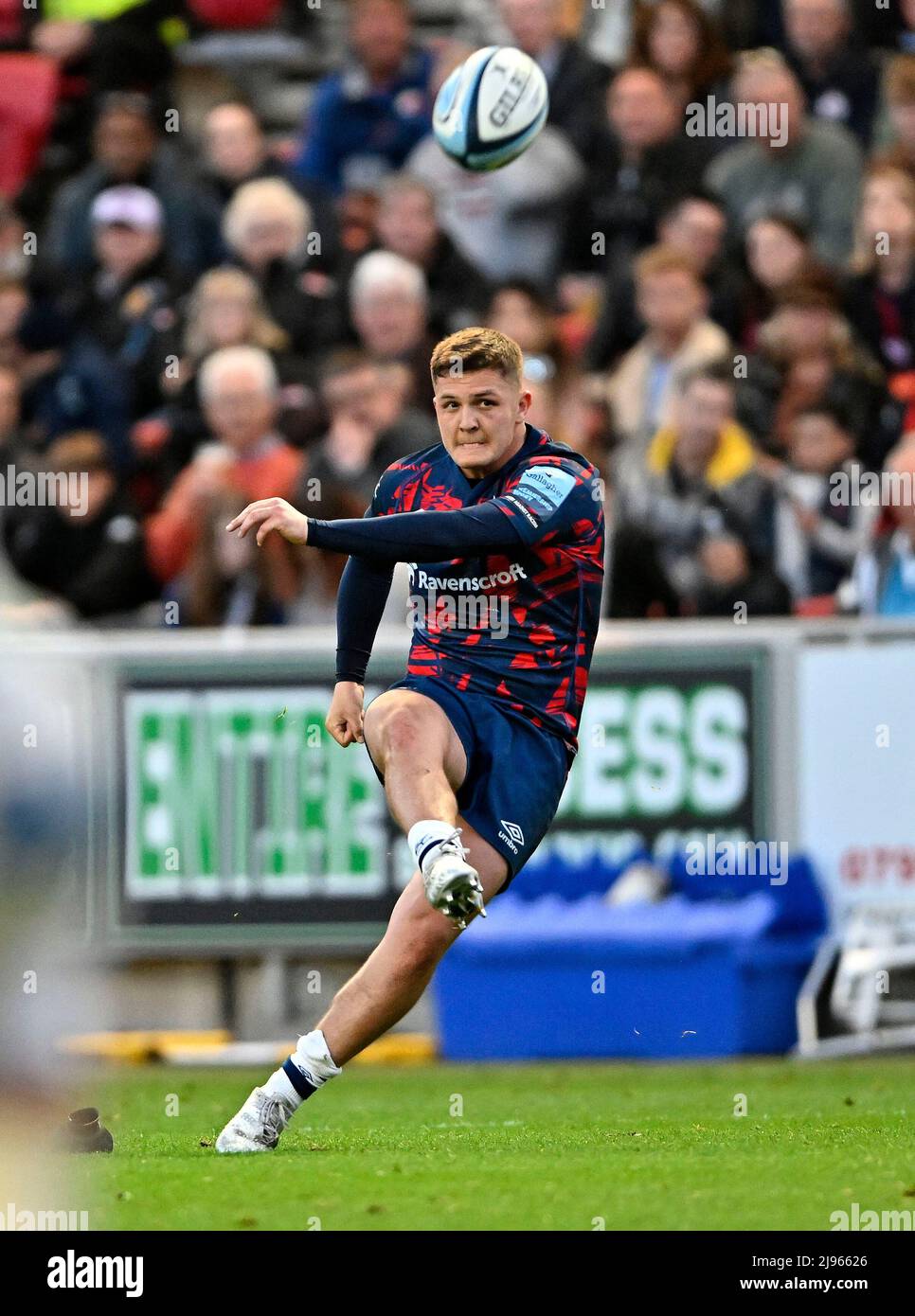 Bristol, Royaume-Uni. 20th mai 2022. Rugby, premier ministre. Bristol porte les V Exeter Chiefs. Stade Ashton Gate. Bristol. Callum Sheedy (Bristol Bears) donne des coups de pied pendant les Bristol Bears V Exeter Chiefs. Match de rugby Gallagher Premiership. Credit: Sport en images/Alamy Live News Banque D'Images