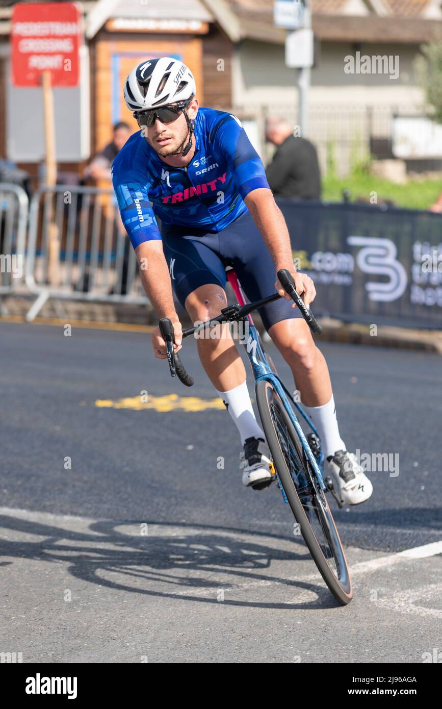 Course cycliste de Trinity Racing dans Sportsbreaks Tour série course cycliste cinquième tour à Clacton on Sea, Essex, Royaume-Uni. Circuit de rue Critérium course sur route Banque D'Images