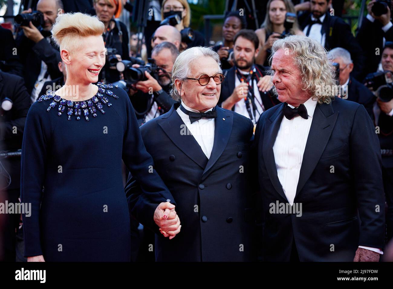 Cannes, France. 20th mai 2022. Trois mille ans d’acteurs en attente ...