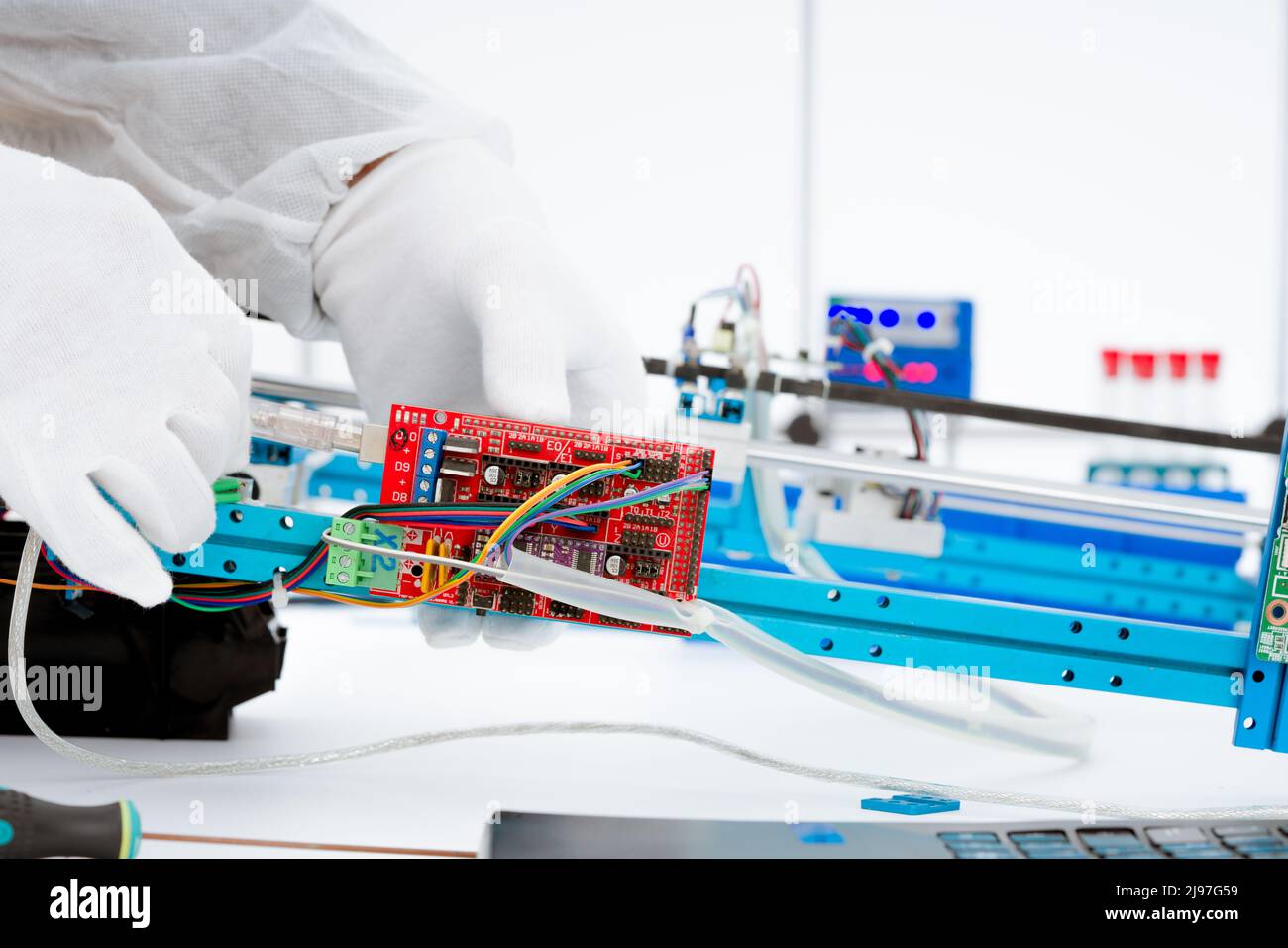 Instrument de précision pour la recherche photo-optique dans le laboratoire de physique quantique Banque D'Images