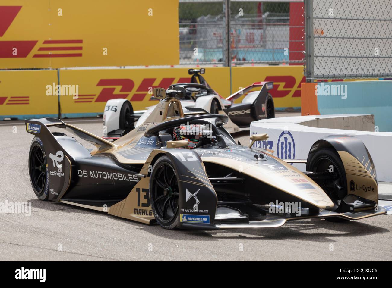 Berlin, Allemagne, 14th mai 2022. 2022 Shell recharge Berlin E-Prix, Round 7 du Championnat du monde de Formule E de la FIA ABB 2021-22, circuit de l'aéroport de Tempelhof à Berlin, Allemagne photo: #13 Antonio Felix DA COSTA (por) de DS Techeetach © Piotr Zajac/Alay Live News Banque D'Images