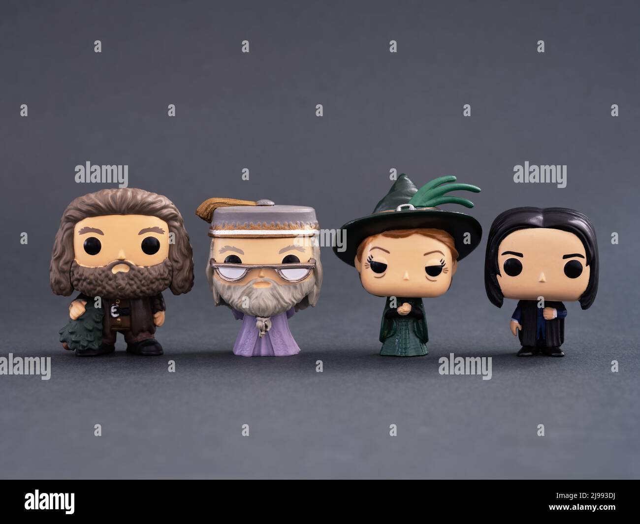 Tambov, Fédération de Russie - 15 février 2022 quatre Funko POP Harry Potter Calendrier de l'Avent Mini Figures en vinyle - Hedwig, Albus Dumbledore, Minerva Mcgo Banque D'Images