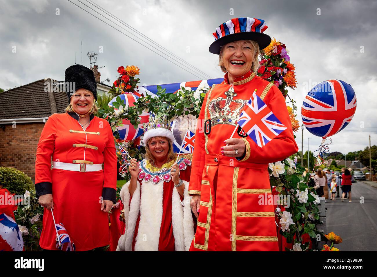 Lymm, Cheshire, Royaume-Uni. 21st mai 2022. Lymm Village à Cheshire a tenu le festival annuel Lymm May Queen. Lymm Rose Queen a également été couronné à cet événement. Les participants étaient vêtus et de nombreux costumes reflétaient le crédit de la Reine pour l'anniversaire de platine: John Hopkins/Alay Live News Banque D'Images