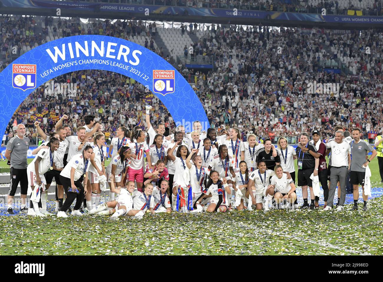 TURIN - femme olympique Lyonnais gardien de but Christiana Endler, Grace Kazadi de femme olympique Lyonnais, Wendie Renard de femme olympique Lyonnais, Selma Bacha de femme olympique Lyonnais, Perle Morroni de femme olympique Lyonnais, Amandine Henry de femme olympique Lyonnais, Amel Majri de femme olympique, femme olympique de Lyonnais, femme olympique Jonnais, femme olympique Eugenie le Sommer des femmes de l'Olympique Lyonnais, Dzsenifer Marozsan des femmes de l'Olympique Lyonnais, Damaris Egurrola des femmes de l'Olympique Lyonnais, Ellie Carpenter des femmes de l'Olympique Lyonnais, Catarina Macario des femmes de Lyonis, femmes de l'Olympique Lyonnais goa Banque D'Images