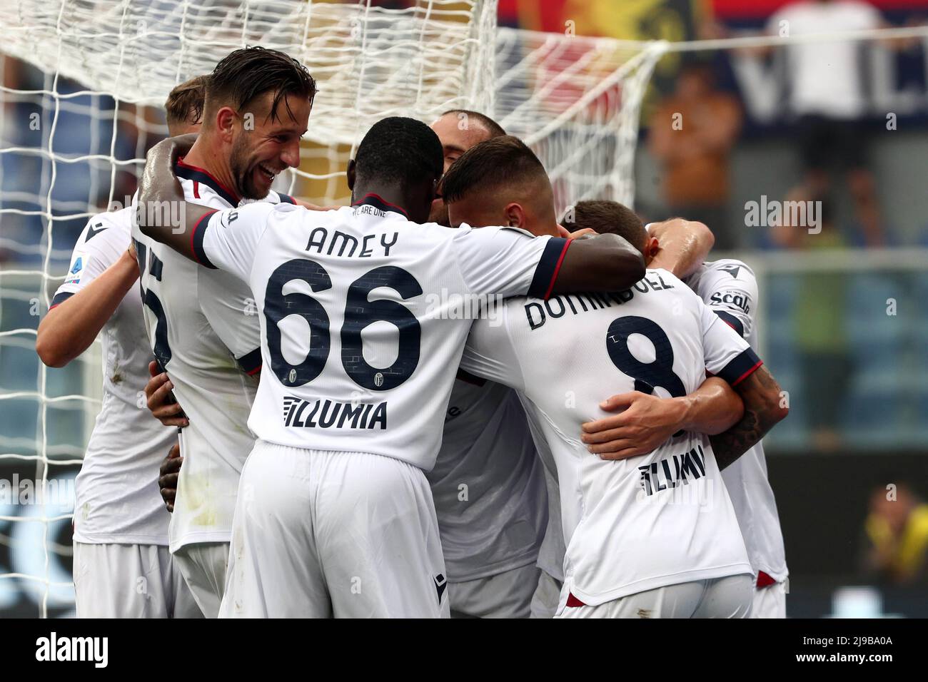 Foto Tano Pecoraro/Lapresse 21 Maggio 2022 - Genova, Italia Sport, CalcioGênes vs Bologne - Campionato italiano di calcio série A TIM 2021/2022 - Stadio Luigi FerrarisNella foto: Esultanza barrowPhoto Tano Pecoraro/Lapresse 21 mai 2022 - Gênes, Italie Sport, Soccer Gênes vs Bologne - Italien Serie A football Championship 2021/2022 - Luigi Ferraris StadiumDans la photo: barrow exultation Banque D'Images