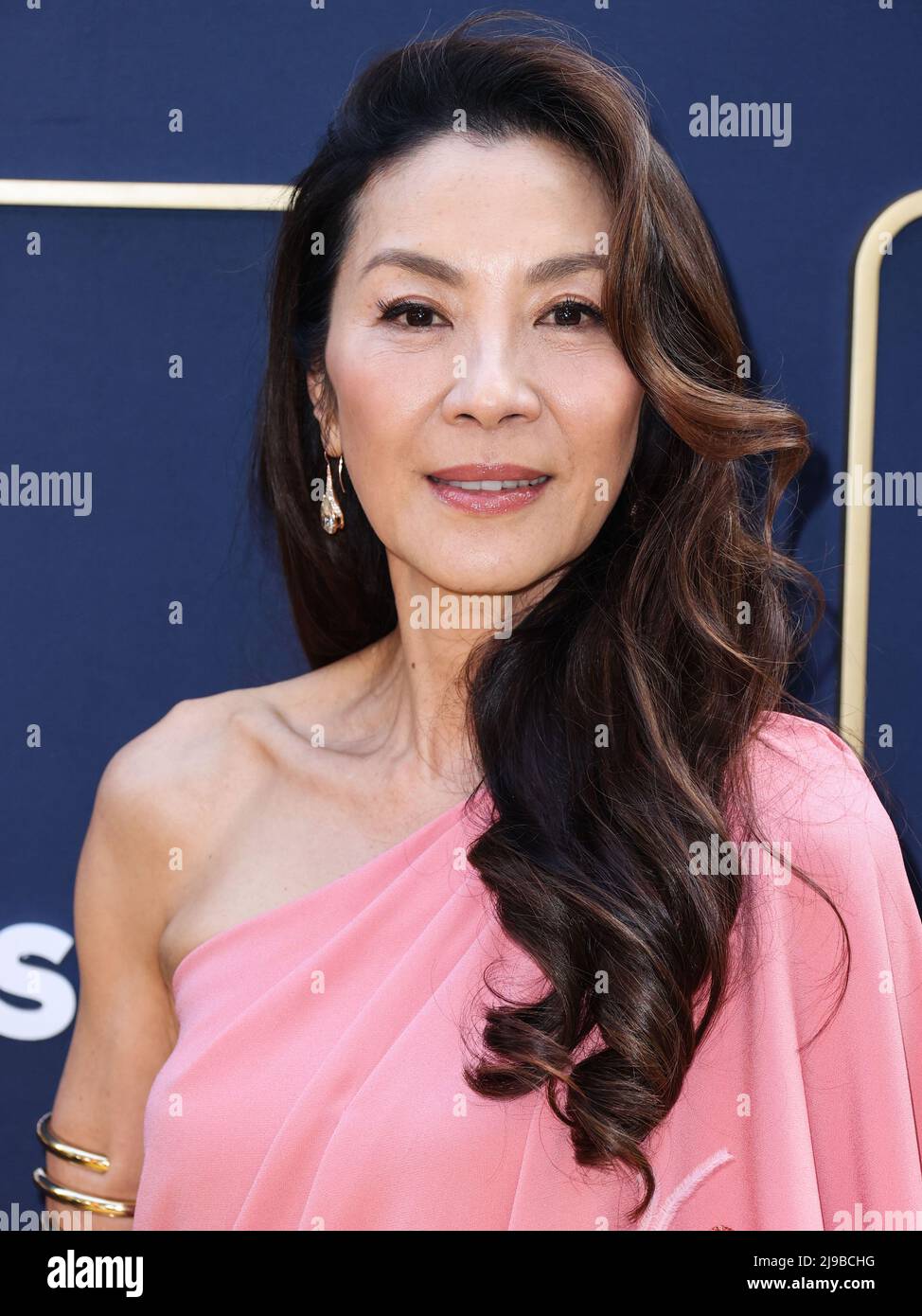 LOS ANGELES, CALIFORNIE, États-Unis - 21 MAI : l'actrice malaisienne Michelle Yeoh arrive au Gala de l'or inaugural de Gold House 2022 : le nouvel âge de l'or qui s'est tenu à Vibiana le 21 mai 2022 à Los Angeles, Californie, États-Unis. (Photo de Xavier Collin/image Press Agency) Banque D'Images