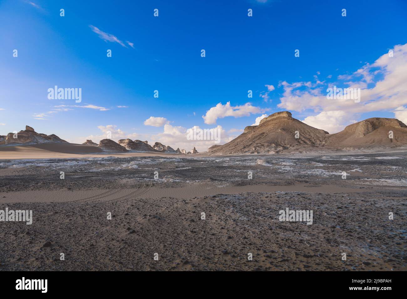 Vue sur le paysage de la zone protégée du désert blanc dans l'oasis de Farafra, Égypte Banque D'Images