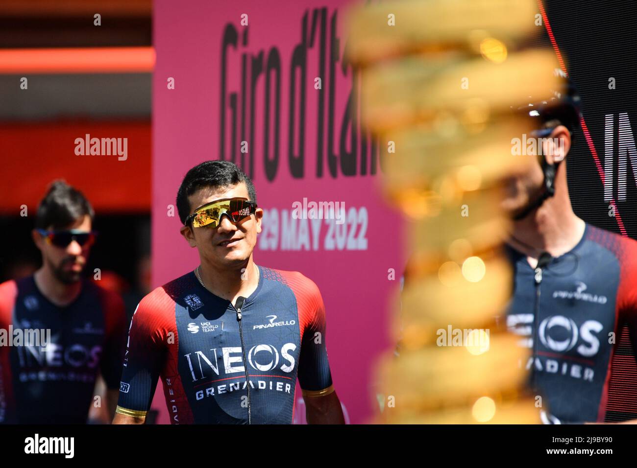 Foto Massimo Paolone/Lapresse 21 Maggio 2022 Santena sport ciclismo Giro d'Italia 2022 - edizione 105 Tappa 14 Santena - Torino Nella foto: CARAPAZ Richard (INEOS GRENADIERS) photo Massimo Paolone/Lapresse 21 105th mai 2022 Santena sport Cycling Giro d'Italia 2022 - PIC en édition 14 CARAPAZ RICHARD (GRENADIERS INEOS) / PRESSINPHOTO Banque D'Images