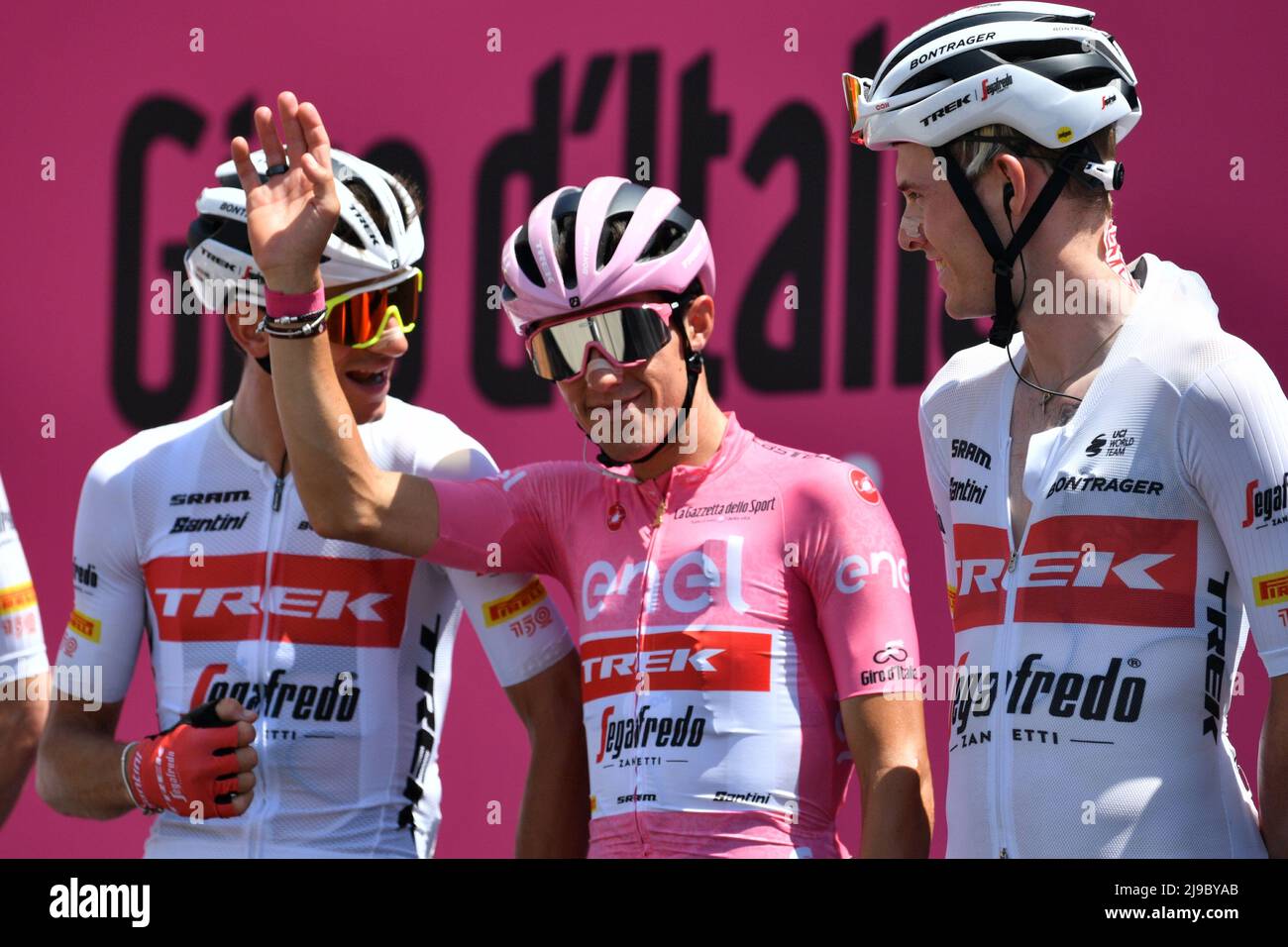 Foto Massimo Paolone/Lapresse 21 Maggio 2022 Santena sport ciclismo Giro d'Italia 2022 - edizione 105 Tappa 14 Santena - Torino Nella foto: Juan Pedro Lopez Perez (Trek-Segafredo) photo Massimo Paolone/Lapresse 21 mai 2022 Santena sport Cycling Giro d'Italia 2022 - piro d'Italia - pic 14 en édition - Torino - en édition 105th Juan Pedro López Perez (Trek-Segafredo) / PRESSINPHOTO Banque D'Images