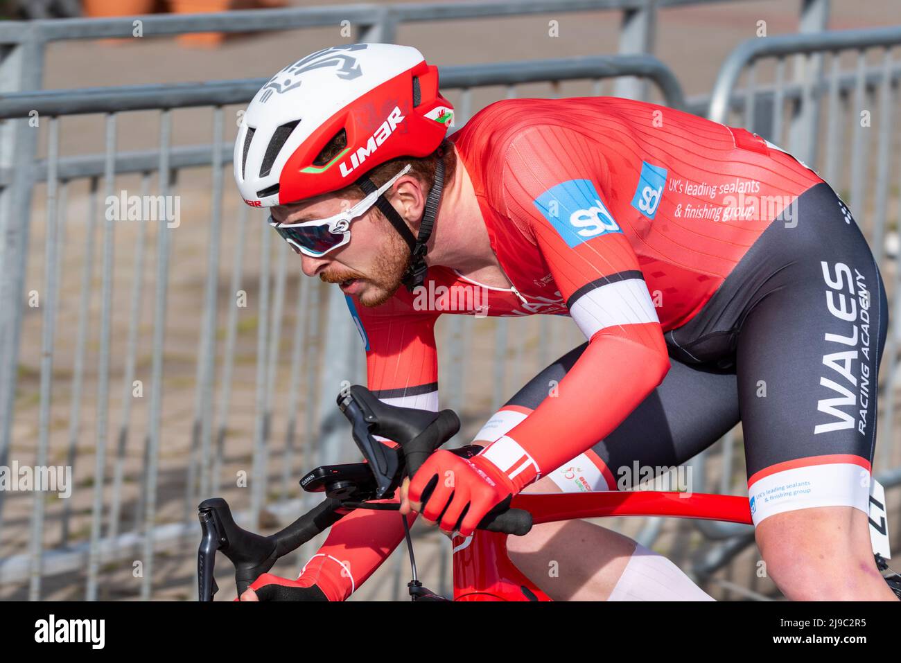 William Truelove du pays de Galles Racing Academy course dans la série Sportsbreaks Tour cycle course ronde cinq à Clacton on Sea, Essex, Royaume-Uni. Critère Banque D'Images