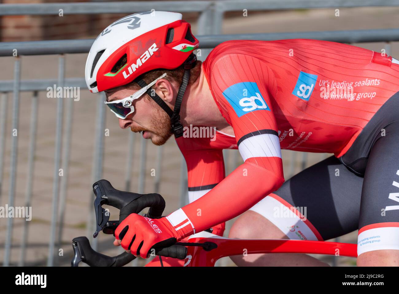 William Truelove du pays de Galles Racing Academy course dans la série Sportsbreaks Tour cycle course ronde cinq à Clacton on Sea, Essex, Royaume-Uni. Critère Banque D'Images