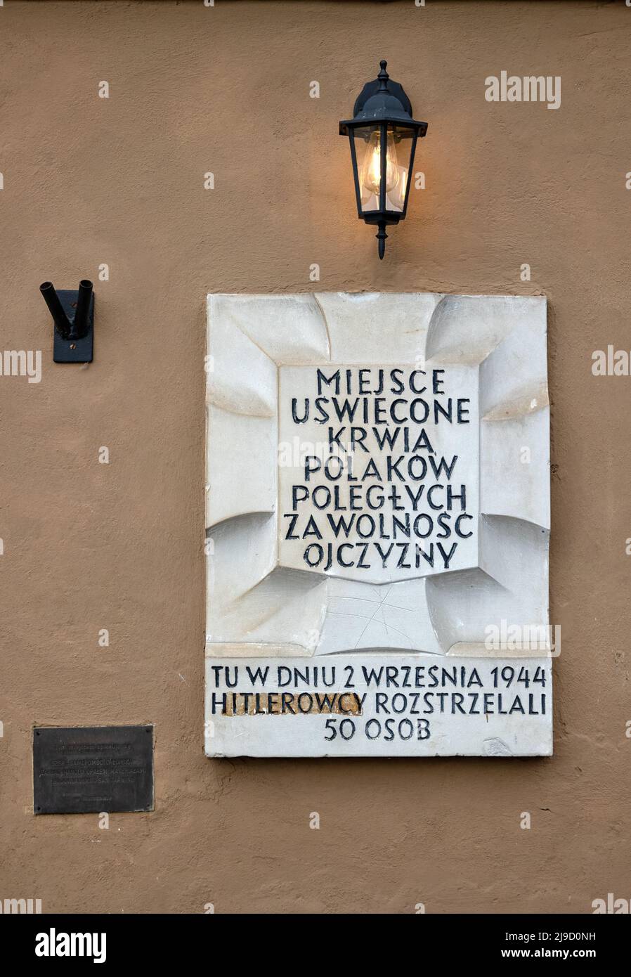 VARSOVIE, POLOGNE - 14 MAI 2022 : plaque commémorative Tchorek commémorant le soulèvement de Varsovie en 1944 Banque D'Images