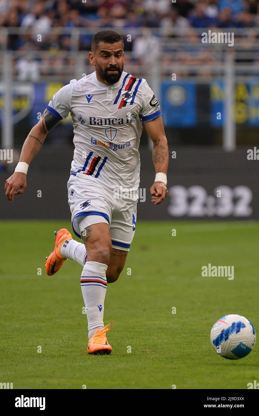 Foto Alberto Gandolfo/Lapresse 22 Maggio 2022 Milano (Italia) Sport Calcio Inter vs Sampdoria - série A 2021/2022 - Stadio San Siro Nella Foto: Tomas Rincon (UC Sampdoria) photo Alberto Gandolfo/Lapresse 22 mai 2022 Milan (Italie) Sport Soccer Inter vs Sampdoria - série A 2021/2022 - Stadio San Siro dans le pic: Tomas Rincon (UC Sampdoria)(photo: La presse / PRESSINPHOTO) Banque D'Images