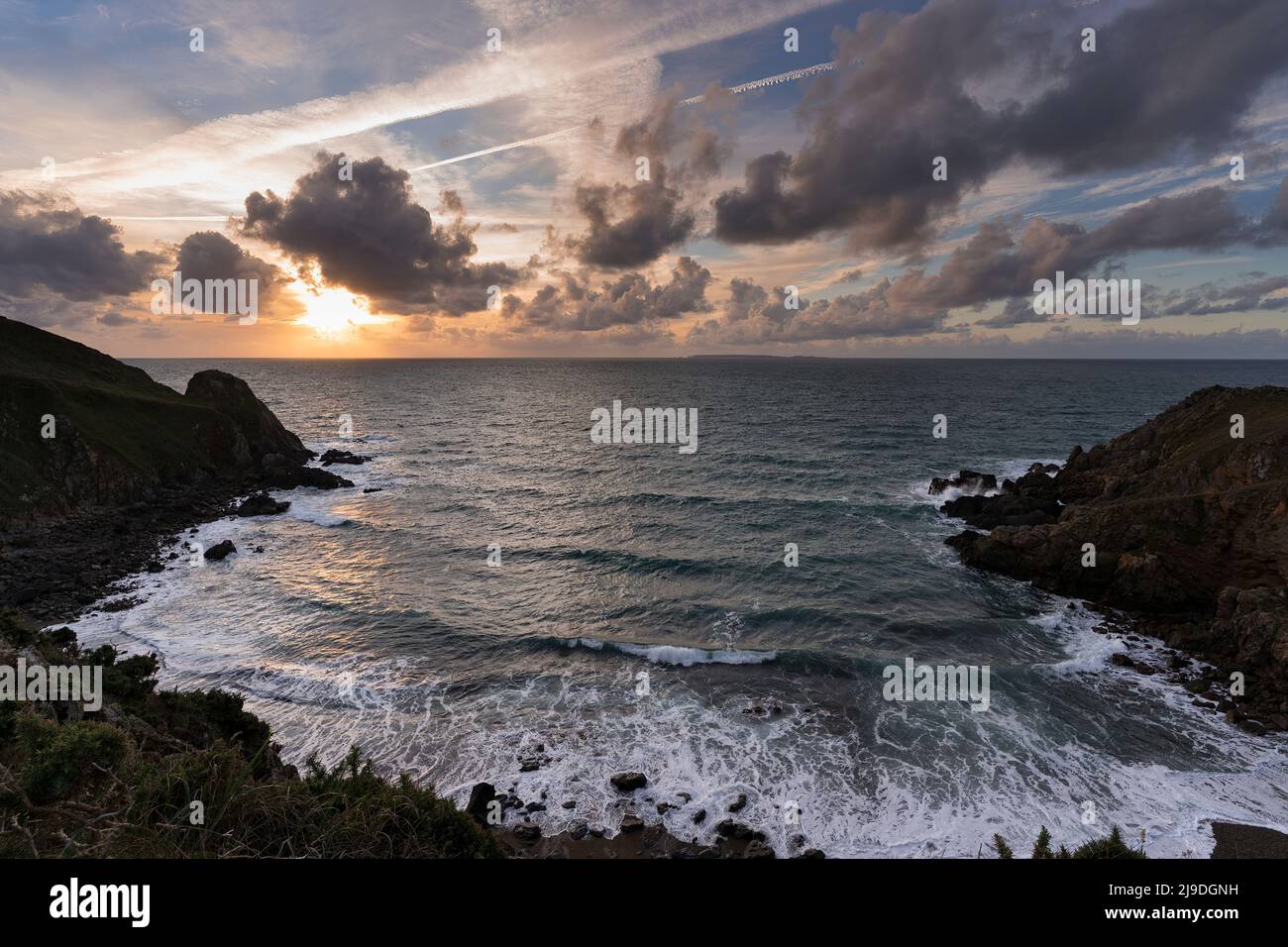 La Baie d'Ecalgrain à la fin de la journée en France Banque D'Images