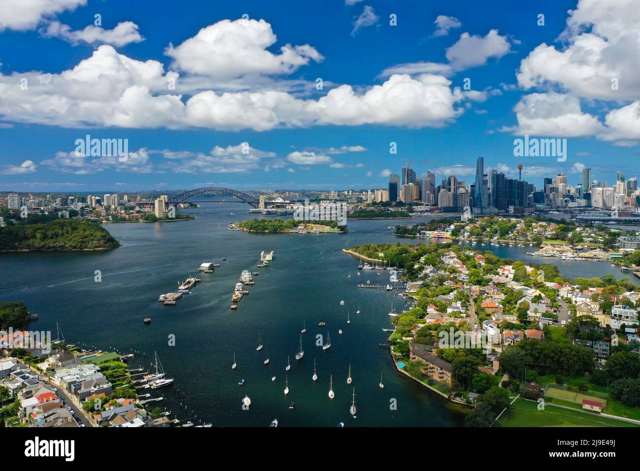 Vue aérienne du port de Sydney en journée Banque D'Images