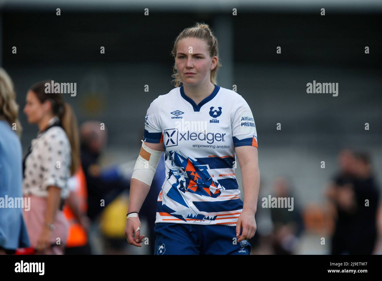Exeter, Devon, Royaume-Uni. 22nd mai 2022. Bristol Bear's Manon Johnes se dirigeant vers les fans après match femmes Allianz Premier 15s semi final- Exeter Chiefs Women contre Bristol Bears Women - Dimanche 22nd Mai 2022 - Sandy Park - Exeter, Dimanche 22, Mai 2022 - Sandy Park - Exeter - Royaume-Uni crédit photo obligatoire : Martin Edwards crédit : Martin Edwards/Alay Live News Banque D'Images