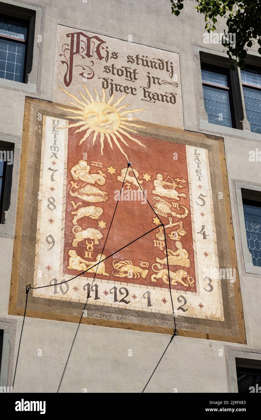 Sundial à la mairie de Rapperswil, canton de Saint-Gall, Suisse Banque D'Images