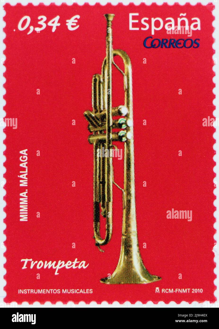 Photo d'un timbre-poste espagnol d'une série d'instruments de musique  comportant une image d'une trompette 2010 Photo Stock - Alamy