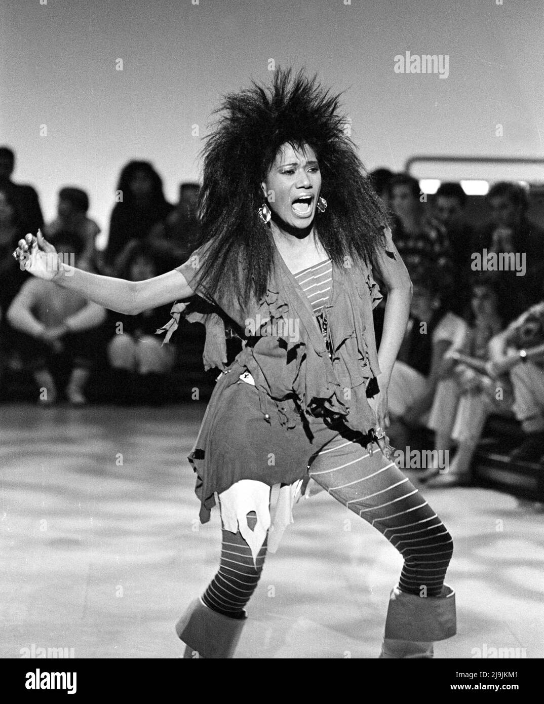 Bonnie Pointer se produit sur American Bandstand, 1985 crédit: Ron Wolfson / Mediapench Banque D'Images