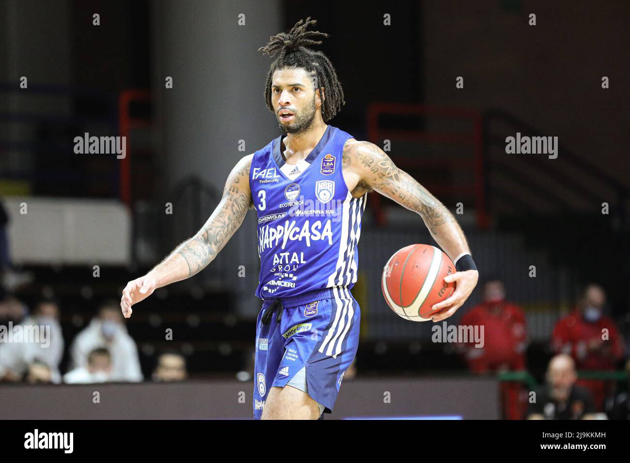 Nick Perkins (# 3 Brindisi) pendant Derthona basket vs Happy Casa Brindisi championnat schip série A1 2021-2022 LBA Banque D'Images