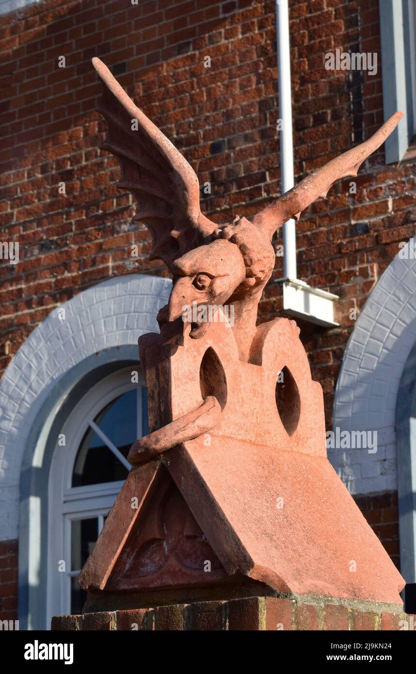 Griffin Pillar à l'extérieur du Salthouse Harbour Hotel, Ipswich, angleterre Banque D'Images