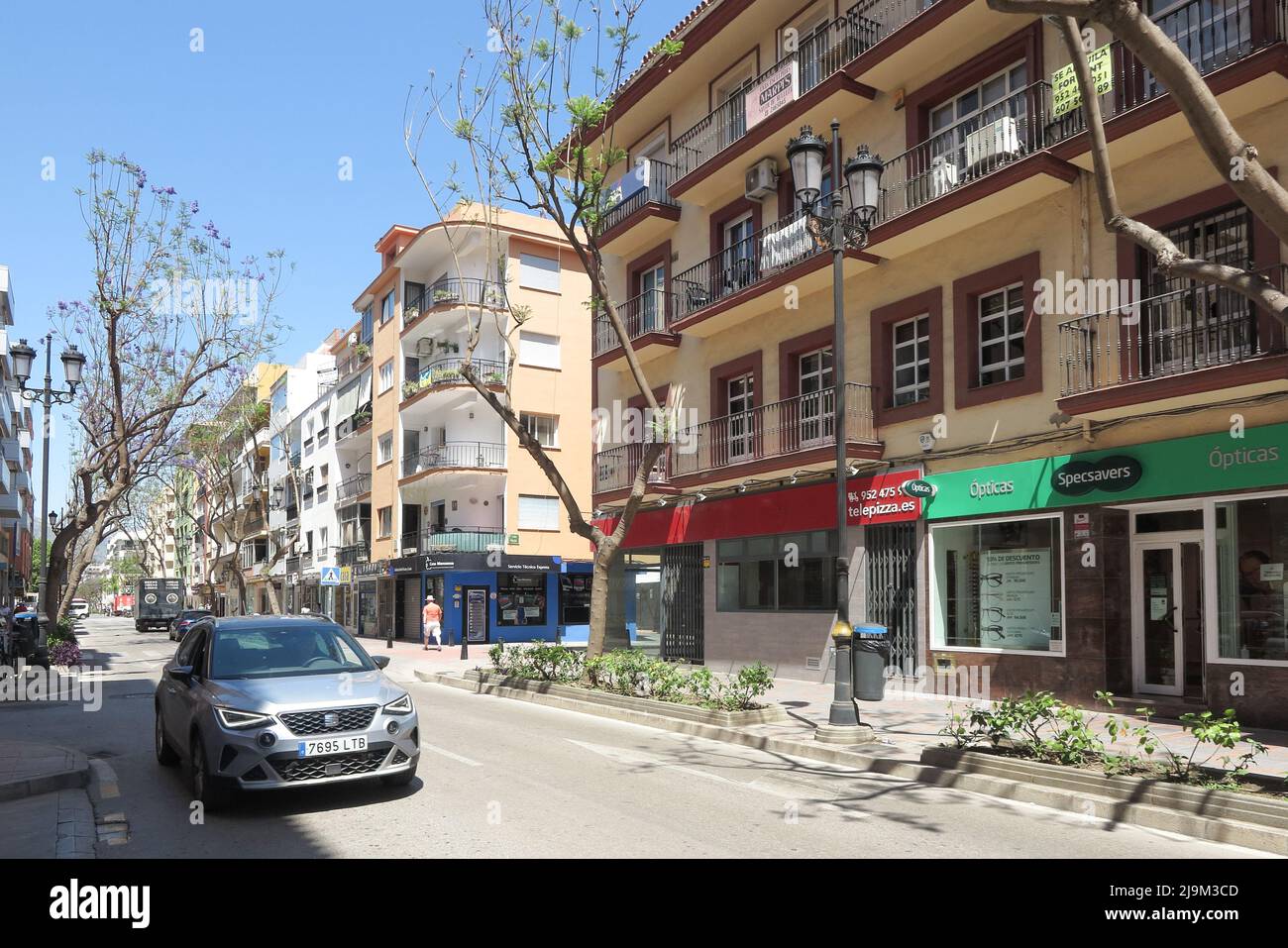 Av Ramon y Cajal, Fuengirola, Espagne Banque D'Images