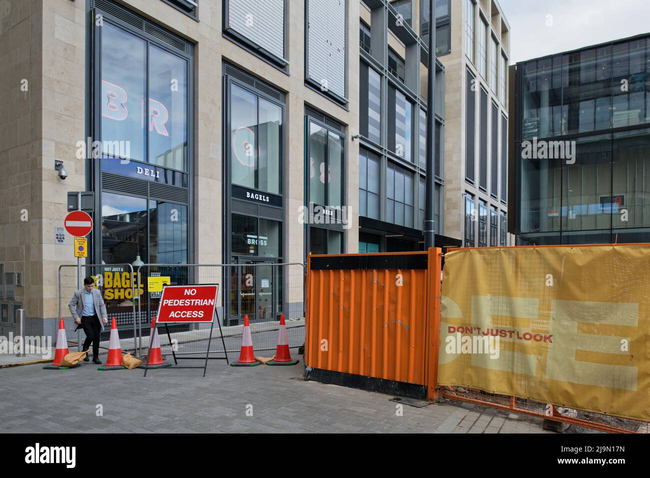 Edinburgh, Écosse, Royaume-Uni, mai 24 2022. Un projet de photographie de rue explorant les espaces urbains. Credit sst/alamy Live News Banque D'Images