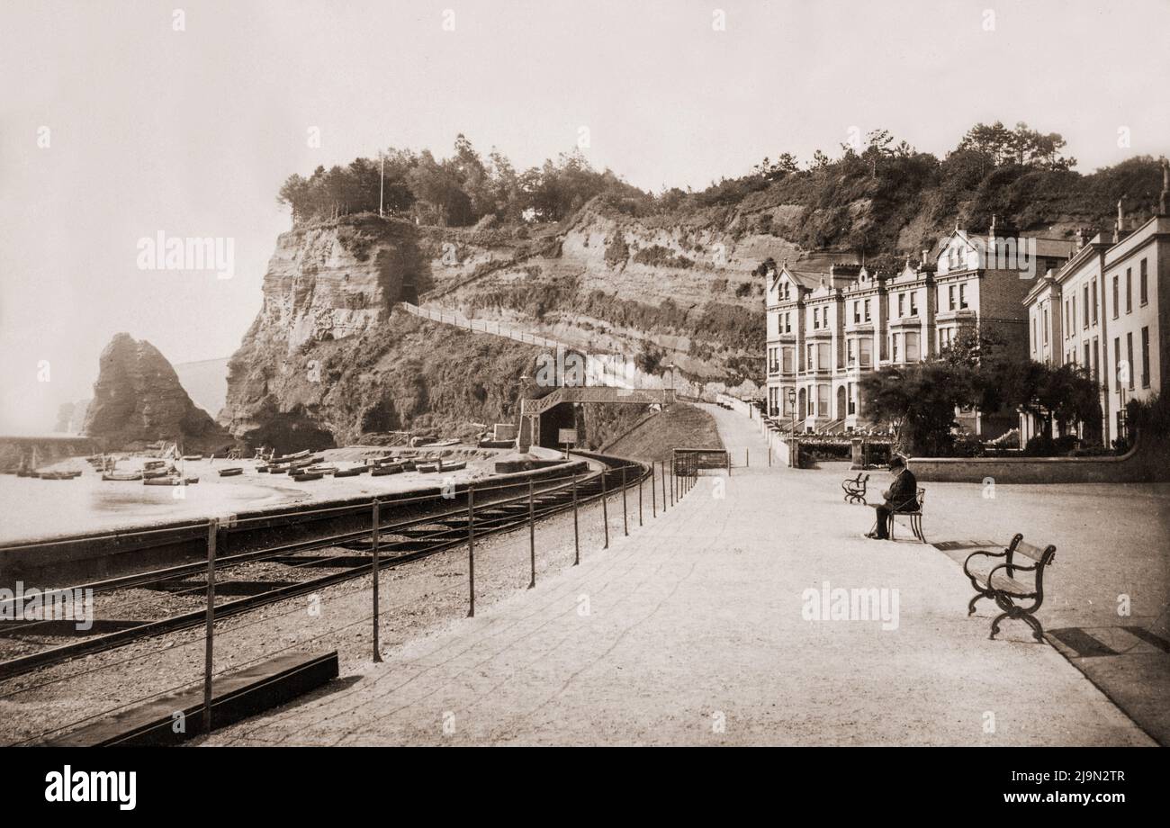 Chemin de fer et front de mer à Dawlish, Devon, Angleterre, Royaume-Uni, vers 1887 Banque D'Images