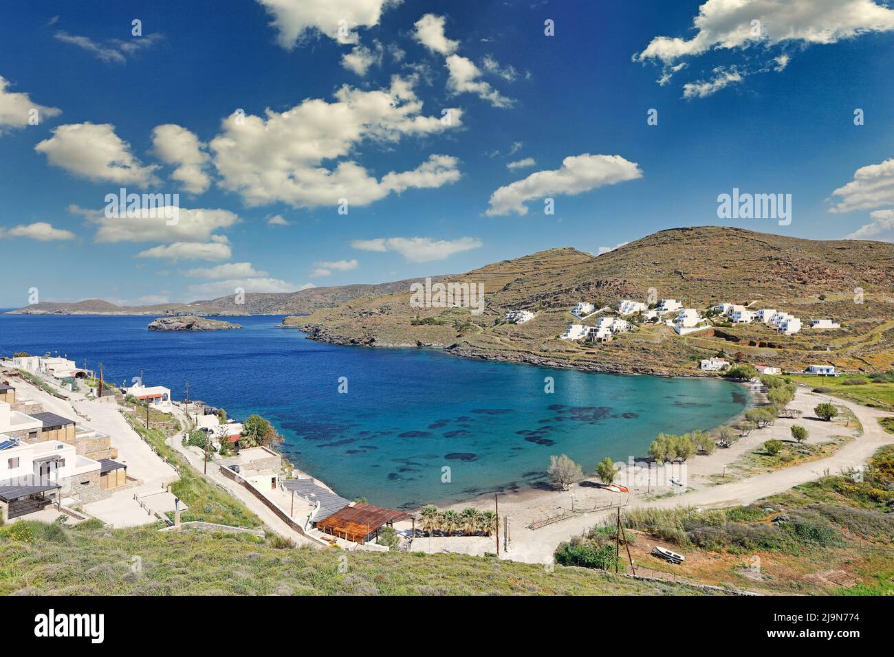 Plage Episkopi de l'île de Kythnos dans les Cyclades, Grèce Banque D'Images