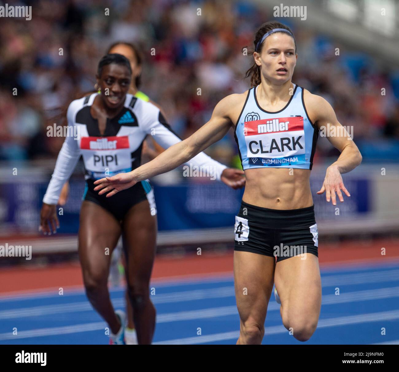 AMA Pipi et Zoey Clark se disputent la course féminine 400m à la Birmingham Diamond League, Birmingham, Angleterre, le 12 mai 2022 à Birmingham, en Angleterre Banque D'Images