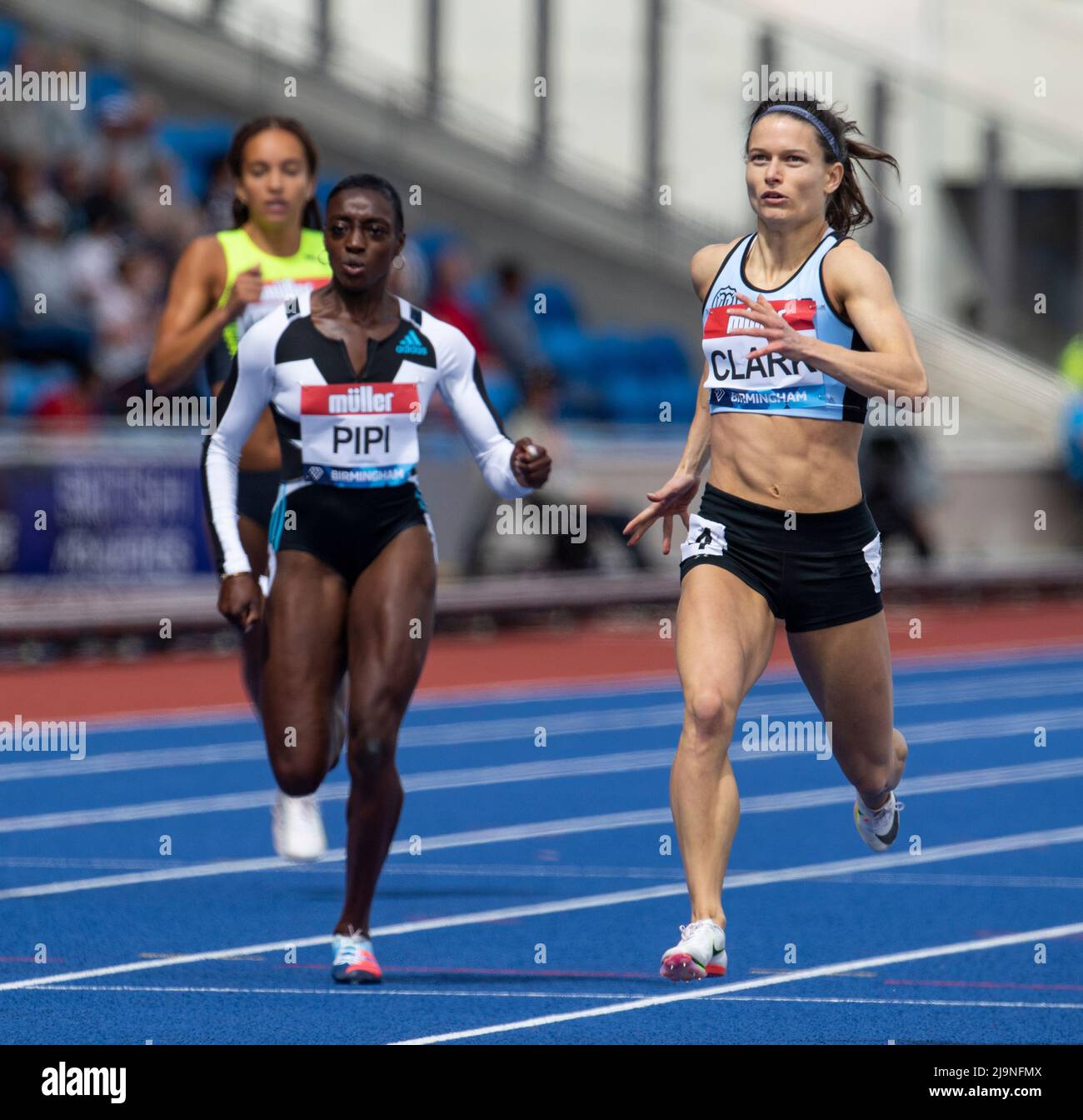 AMA Pipi et Zoey Clark se disputent la course féminine 400m à la Birmingham Diamond League, Birmingham, Angleterre, le 12 mai 2022 à Birmingham, en Angleterre Banque D'Images