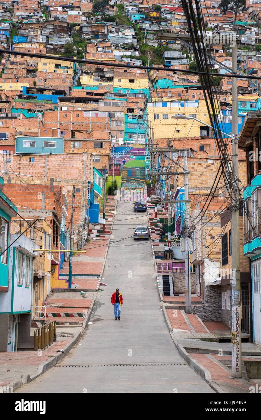 Bogota, Colombie, 23 mai 2022. Constructions illégales dues à la pauvreté et aux conflits internes , sur les hauteurs de Ciudad Bolivar. Banque D'Images