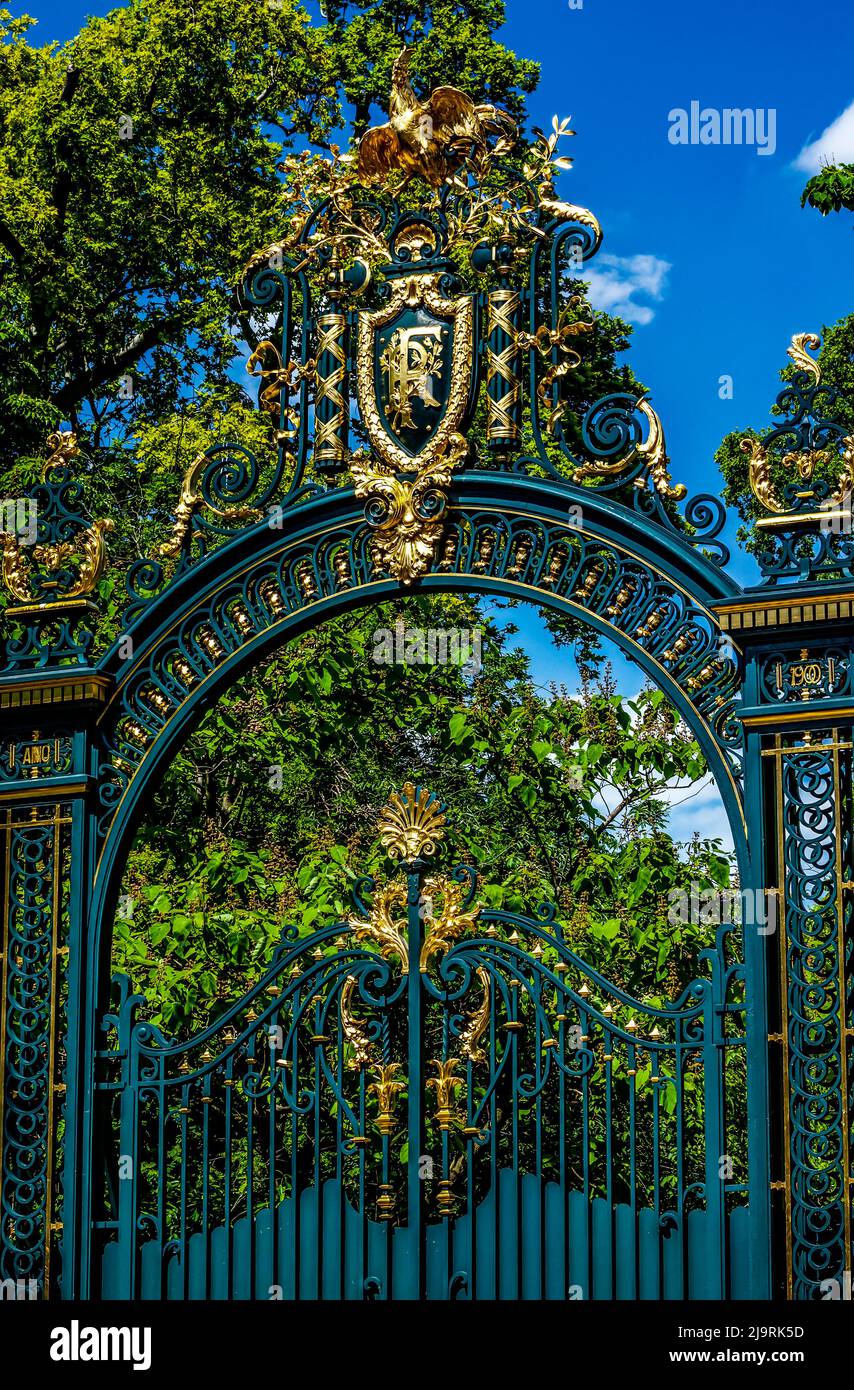 Porte d'entrée de l'Elysée Palace, Paris, France. Résidence officielle Président de la France. Terminé 1722 Banque D'Images
