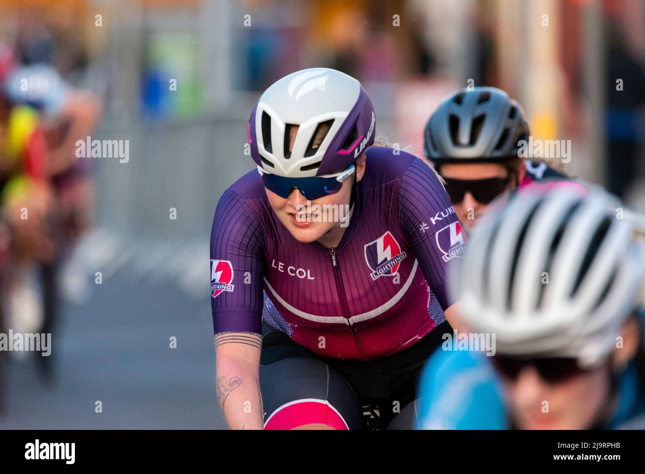 Flora Knight of Loughborough Lightning dans la série Sportsbreaks Tour course cycliste pour Femme ronde 5 à Clacton on Sea, Essex, Royaume-Uni. Race de critérium Banque D'Images Flora Knight of Loughborough Lightning dans la série Sportsbreaks Tour course cycliste pour Femme ronde 5 à Clacton on Sea, Essex, Royaume-Uni. Race de critérium Banque D'Images