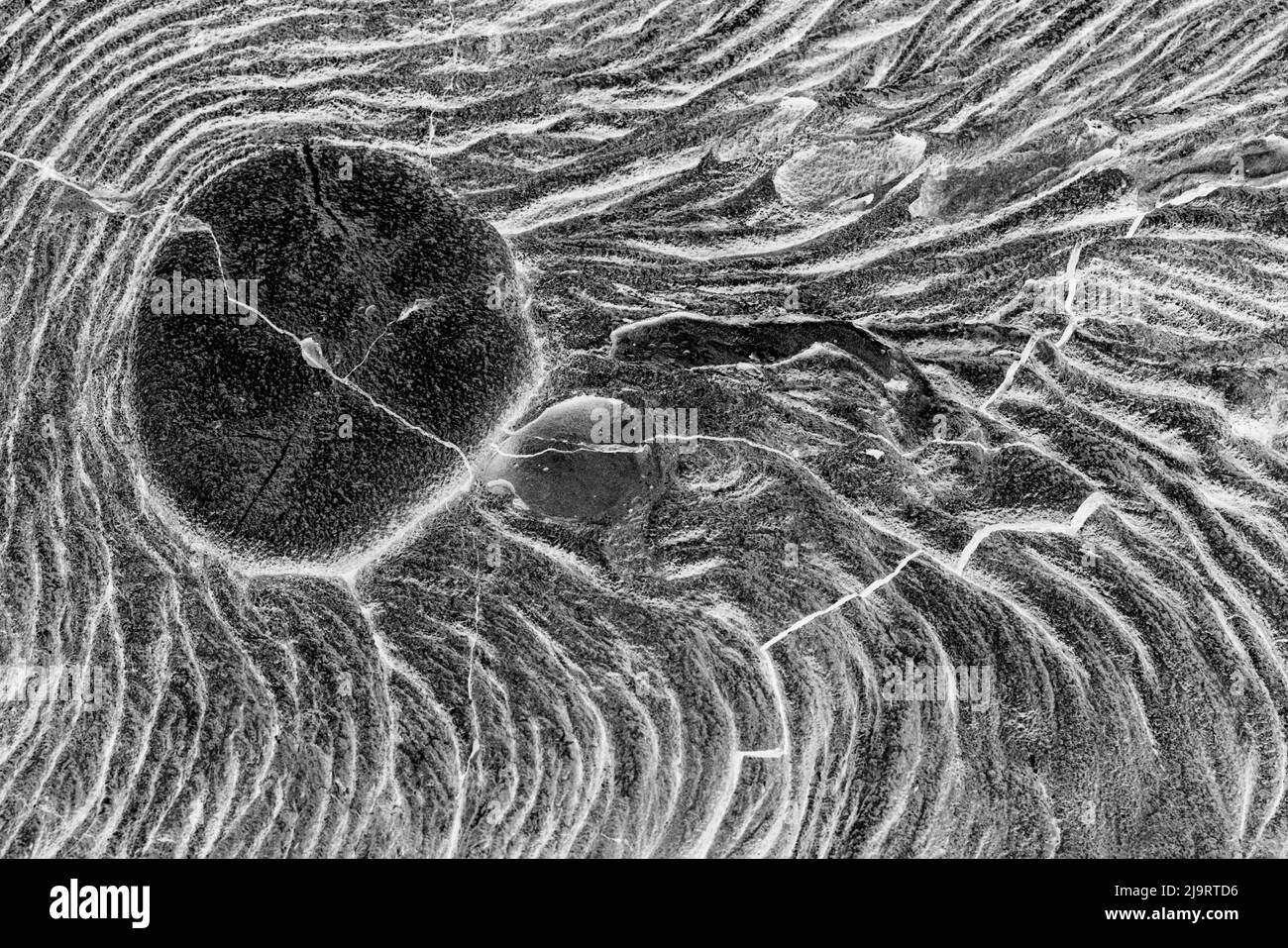 Coulée récente de lave de Pahoehoe, baie Sullivan, île de Santiago, îles Galapagos, Équateur. Banque D'Images