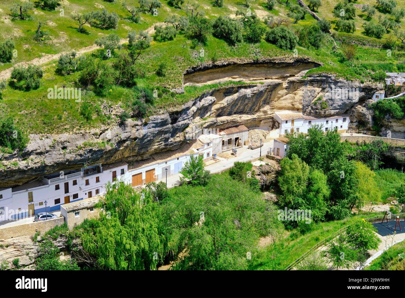 Troglodyte grottes de Setenil de las Bodegas, Andalousie. Espagne Banque D'Images