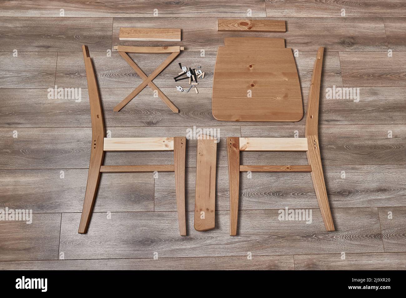 Assemblage de meubles d'armoire pour l'amélioration de la maison Banque D'Images