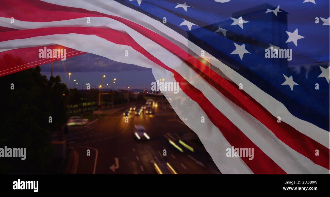 Time Lapse de l'autoroute avec drapeau américain Banque D'Images