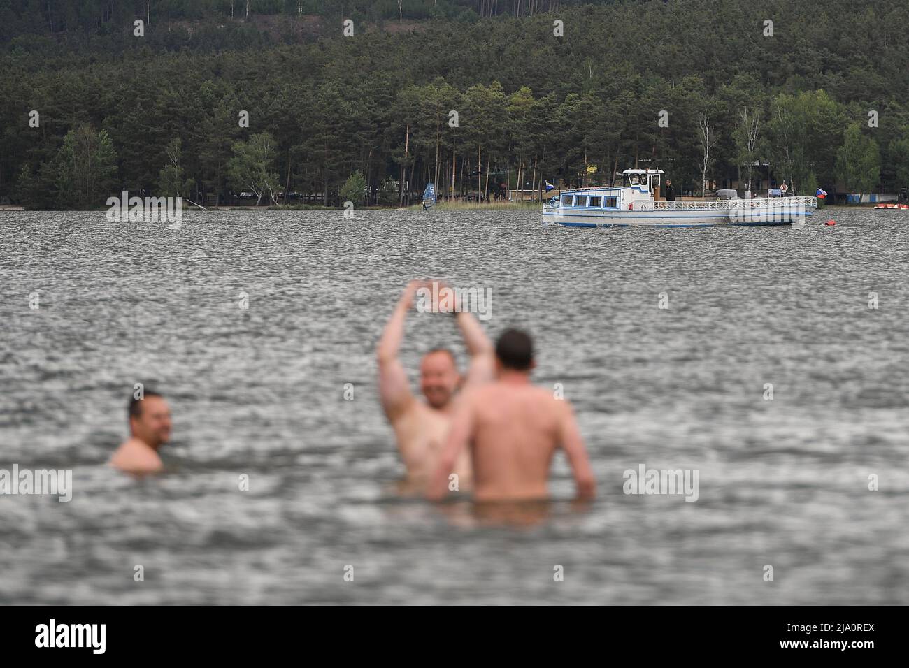 Doksy, République tchèque. 26th mai 2022. Croisière du bateau sur le lac Macha (Machovo jezero) à Doksy, République Tchèque, 26 mai 2022. Crédit : vit Cerny/CTK photo/Alay Live News Banque D'Images
