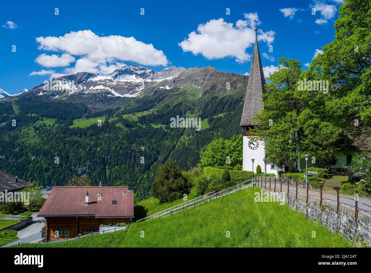 Petite église de montagne, Wengen, canton de Berne, Suisse Banque D'Images