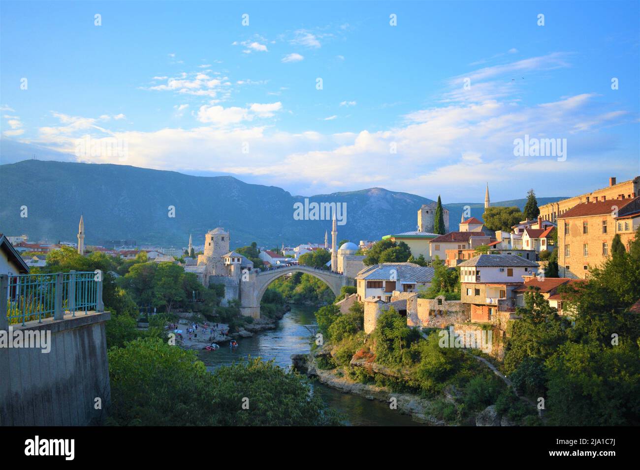 Vue sur Mostar en Bosnie-Herzégovine Banque D'Images