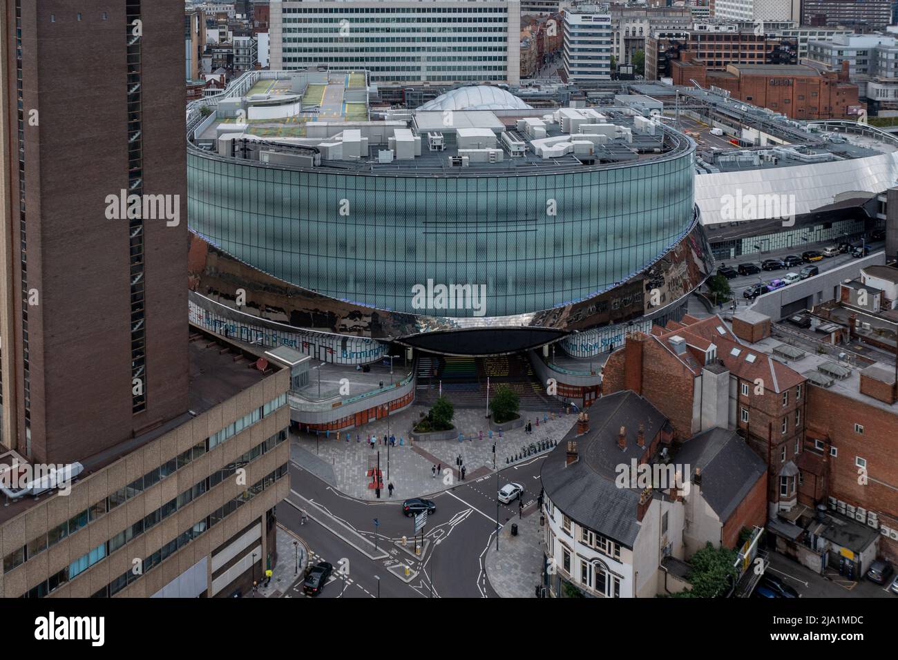 BIRMINGHAM, ROYAUME-UNI - 24 MAI 2022. Vue aérienne de la gare de Birmingham New Street et du centre commercial Bullring Banque D'Images